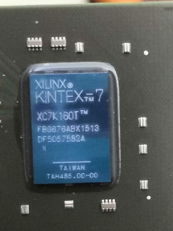 XC7K160T-1FBG676I